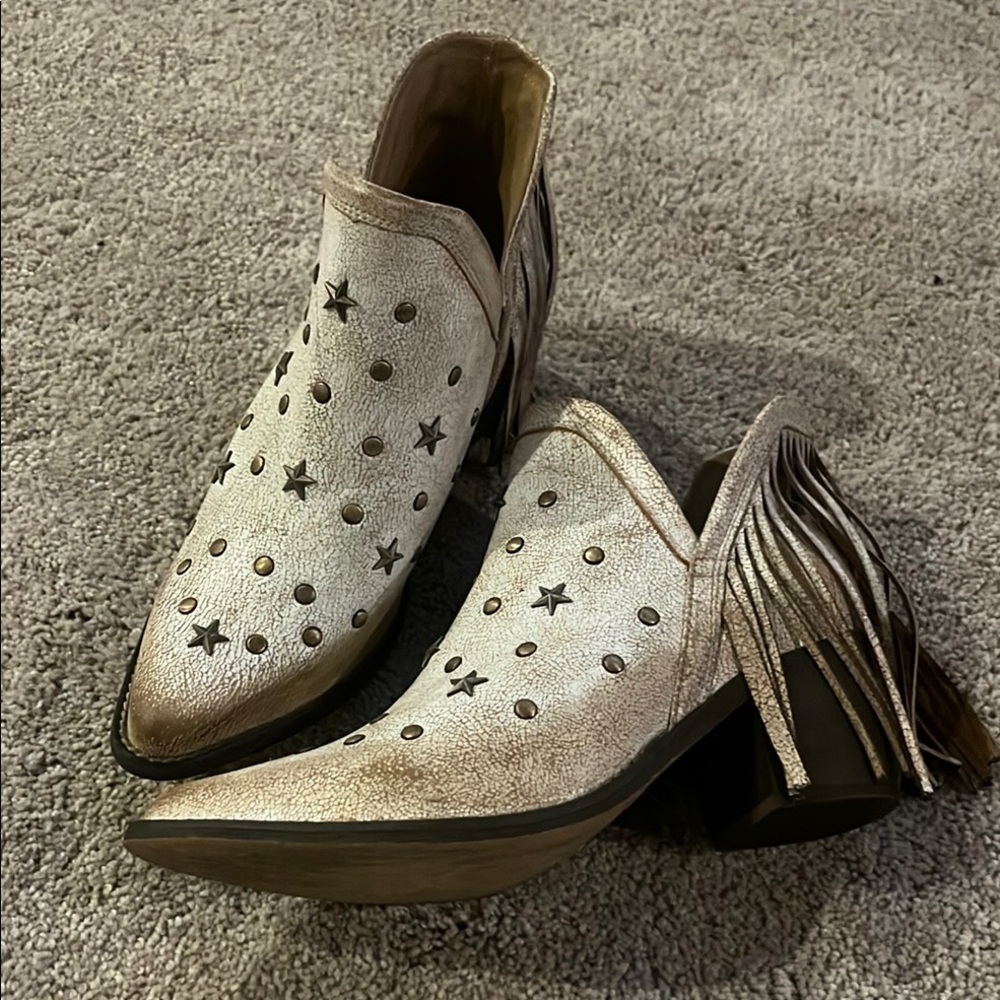 Women's Star-Studded Fringe Ankle Boots